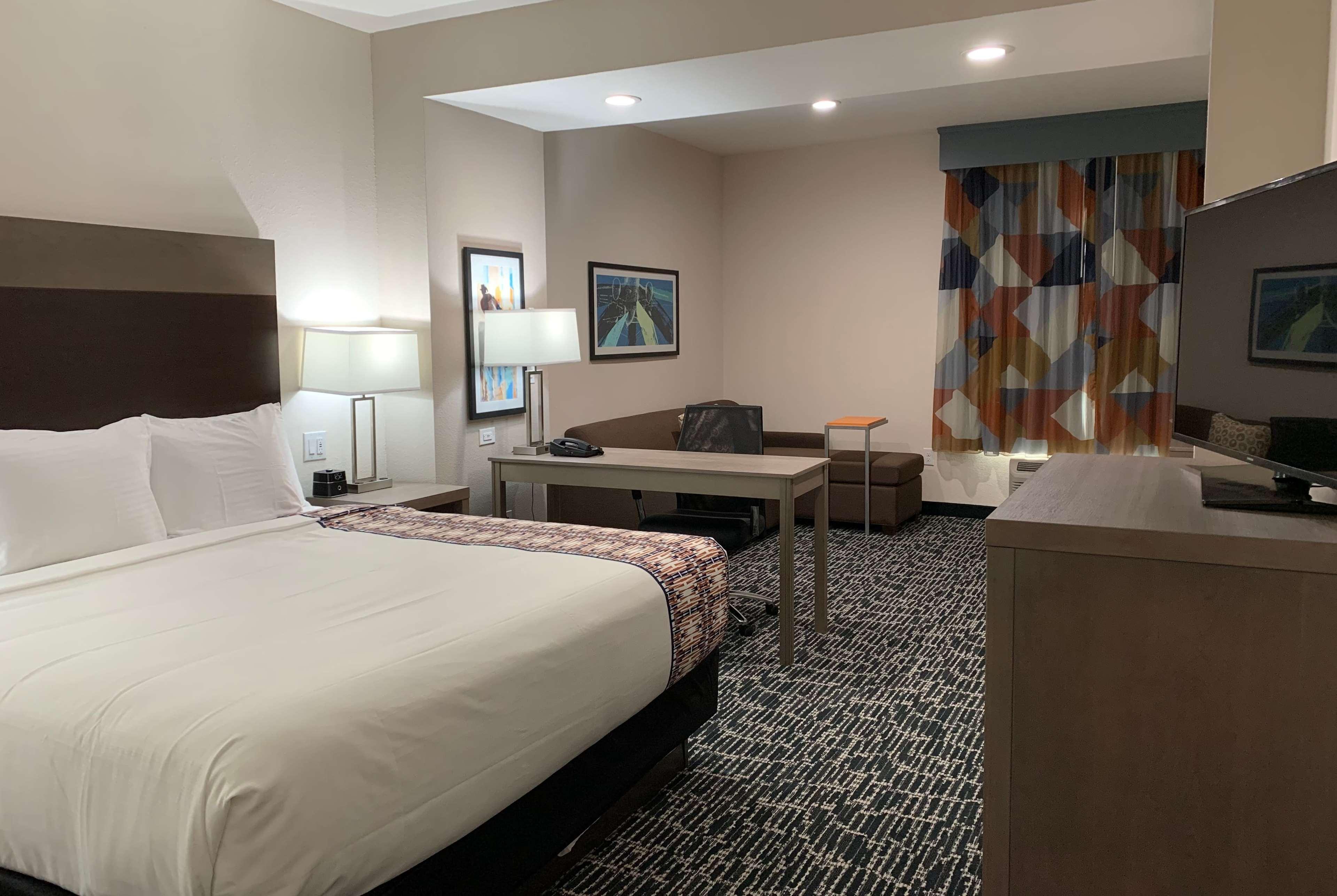 La Quinta Inn & Suites By Wyndham - Red Oak Tx Ih-35E Exterior foto